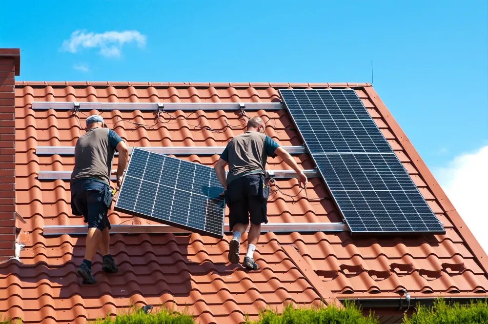 Installation de panneaux photovoltaïques à Escandolières